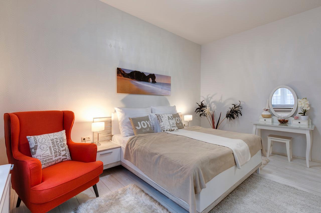 Apartment Sweet Dreams At King Street Gold *